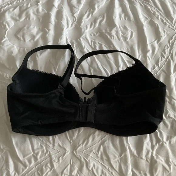 Body by Victoria Bra - Picture 2 of 3